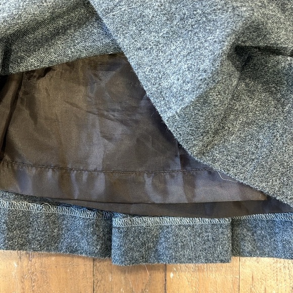 Jacadi gray wool pleated skirt - Picture 3 of 6